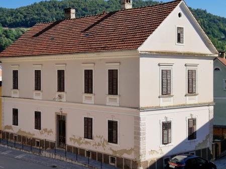 Mačkova hiša, julija 2022-001